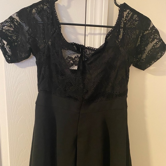 Juniors black dress - Picture 2 of 3